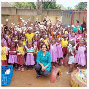 volunteers-cooking-for-children.jpg